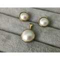 9ct Gold Pendant and Earrings Pearl Set