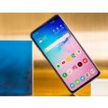 Brand new SEALED black Samsung galaxy s10e 128GB (original south african stock with warrantee)
