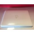 Apple MacBook White 13.3" 250GB HDD 2.2 GHz 4GB RAM
