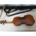Stunning Sonata JYVL-E901 3/4 Violin (Complete with case and bow)