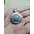 925 STERLING SILVER PENDANT WITH A 1951 ONE SHILLING GEORGE VI COIN MOUNTED