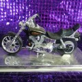HARLEY DAVIDSON 1997 FXDWG DYNA WIDE GLIDE 1/18 - MAISTO 22 OF 37 ON AUCTION NOW