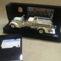 YATMING SIGNATURE SERIES 1/24 DIE CAST 1938 AHRENS-FOX FIRE ENGINE WITH 24 CARAT GOLD PLATED COIN
