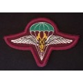 SADF 1 Parachute battalion cloth beret badge              X211