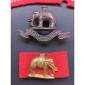 West Riding Duke Of Wellington`s Regiment Cloth Titles Cap And Collar Badge Note Condition   F8