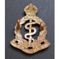 South African Medical Corps Cap Badge 1926 - 1958 ( Snake Head Touches Laurel Wreath )  F18