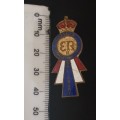 Coronation Of Queen Elizabet II 1953 SALISBURY SOUVENIR Badge                              M32