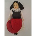 Porcelain Dolls of the World -  Greece -  +/-23cm x +/-12cm