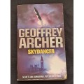 GEOFFREY Archer  - Skydancer  - Paperback/Softcover -  Pages 293   - As per photo`s -  Note Conditio