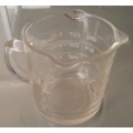 Federal Glass Measuring Cup With Three Pour Spouts
