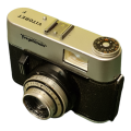 Vintage Voigtlander Vitoret F 35mm film camera with leather case.