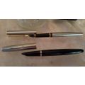 Two Vintage Parker FOUNTAIN PENS & Ink Well & Ink