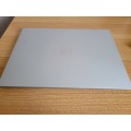 Microsoft Surface Laptop 2 - i5 8th Gen - 8GB - 256 SSD - Touch Screen - Excellent Condition