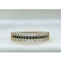 Stunning Ladies 9k cubic channel ring