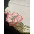 Tray cloth embroidered(C)