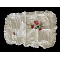 Pillowcase embroidered (E)