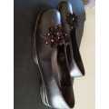 Ladies Bata pumps