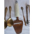 A VINTAGE JOBLOT CUTTLERY SOLD AS IS