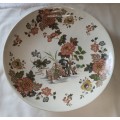 A VINTAGE  WEDGWOOD PLATE OF ETRURIA AND BARLASTON MADE IN ENGLAND , EASTERN FLOWERS PATTERN