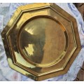 A VINTAGE BRASS SERVING TRAY SOLD AS IS