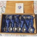 A BIG FIVE SET OF SPOONS PIGS PEAK CASINO GIFT SET SOLD AS IS