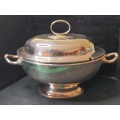 A VINTAGE EPNS SILVER PLATED SOUP TURINE IN GOOD CONDITION SOLD AS IS