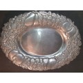 A VINTAGE ORNATE CAST ALLUMINIUM ALLOY SERVING PLATTER MADE IN MEXICO SOLD AS IS