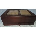 A VINTAGE WOODEN JEWELRY BOX SOLD AS IS