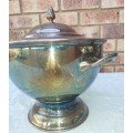 AN ORIGINAL VINTAGE SILVER-PLATED SOUP TUREEN WITH THE LID SOLD AS IS