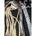 A VINTAGE JOB LOT COSTUME NECKLACES SOLD AS IS