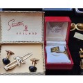 A RETIRED EXECUTIVE COLLECTION OF VINTAGE CUFFLINKS SOLD AS IS