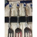 A SET OF FIVE DELF HOLLAND  CLOGG PASTRY  FORKS