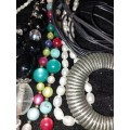 A VINTAGE COLLECTION HIGH-QUALITY COSTUME NECKLACES SOLD AS IS