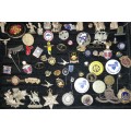 A VINTAGE JOB LOT BADGES AND MEDALLIONS SOLD AS IS
