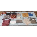 A COLLECTION JOB LOT WOMANS HAND BAGS