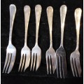 A VINTAGE SET OF 6 EPNS DESERT FORKS