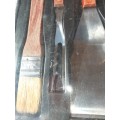 A BRAAI SET THAT IS MISSING THE STEEL BRUSH