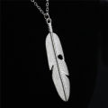 Women Feather Pendant Long Chain Necklace Pendant with Chain