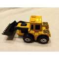 Matchbox Lesney Superfast 1976 Tractor Shovel - Die Cast Made in Macau 1976 Mint Condition
