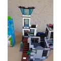 4 STORY POLICE STATION BUILT - 100% ORIGINAL LEGO - DON`T MISS OUT