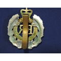 Royal Engineers Beret Badge, Queens Crown Military item