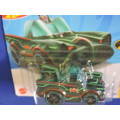 Hot Wheels CLASSIC TV SERIES BATMOBILE (Tooned Neon green pin striping)