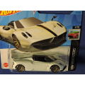 Hot Wheels PAGANI HUAYRA Roadster ( Pearl White)