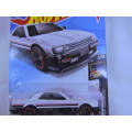 Hot Wheels NISSAN Skyline RS Turbo ( White ) Like Datsun