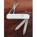 Victorinox - 58mm - Swiss Army Knife - (Classic SD) with Safari Guesthouse logo