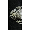 FILIGREE BROOCH WITH WHITE STONE