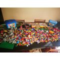 MASSIVE collection of thousands of pieces of GENUINE LEGO blocks