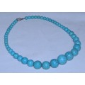 Vintage graduating faux turquoise beads necklace