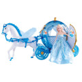 Gorgeous Princess doll with HUGE carriage set- lights and music!!. Horse can walk. PERFECT GIFT.