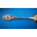 Eetrite - 24ct Gold Plated Cake Lifter